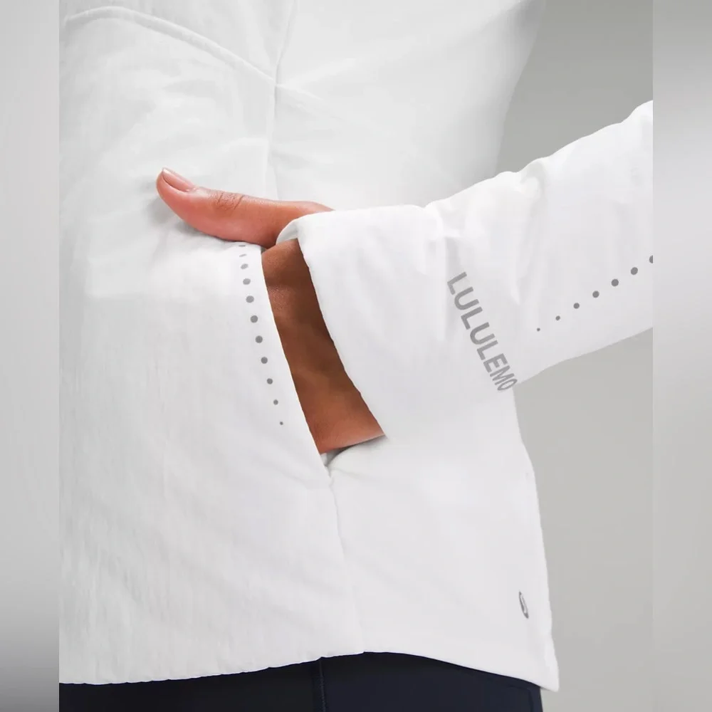 Lululemon Another Mile Puffer Hooded Jacket White Size 4 NWT